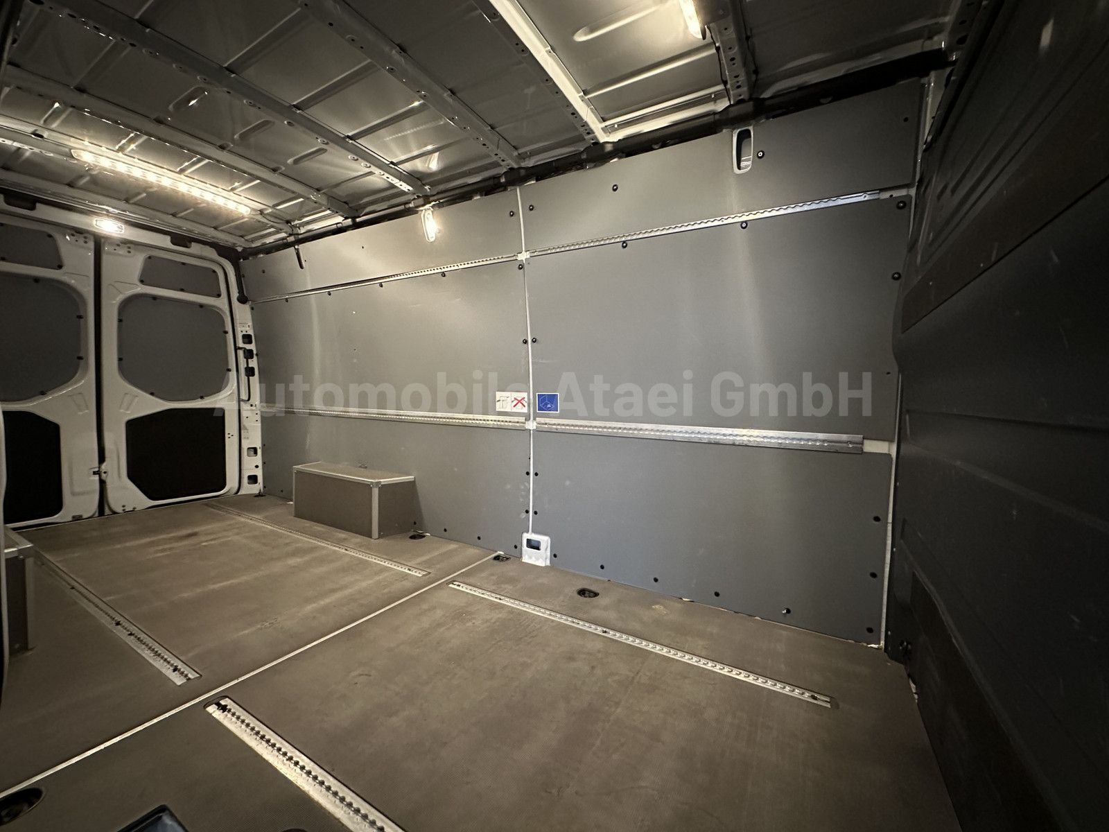 Fahrzeugabbildung Mercedes-Benz Sprinter 315 MAXI 360° KAMERA+ NAVI 6768