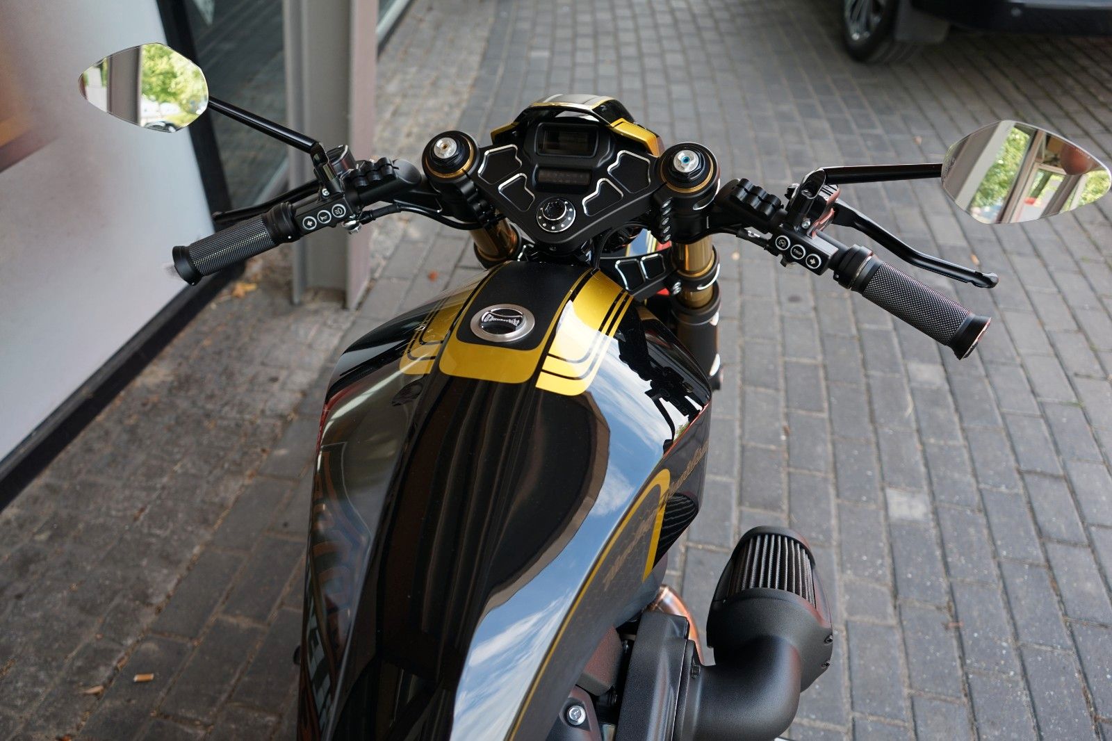 Fahrzeugabbildung Harley-Davidson Softail Breakout 114 Thunderbike Umbau GP-Z