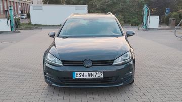 Volkswagen Golf - 8