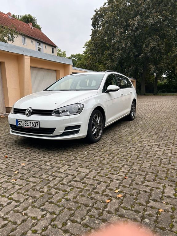 Image of Volkswagen Golf