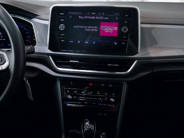 Fahrzeugabbildung Volkswagen T-Roc Style 2.0 TDI DSG | LED RFK ACC