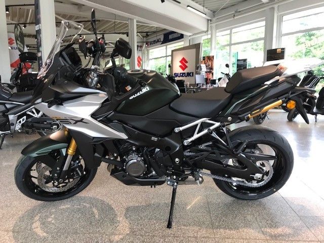 Suzuki GSX -S 1000 GX 24