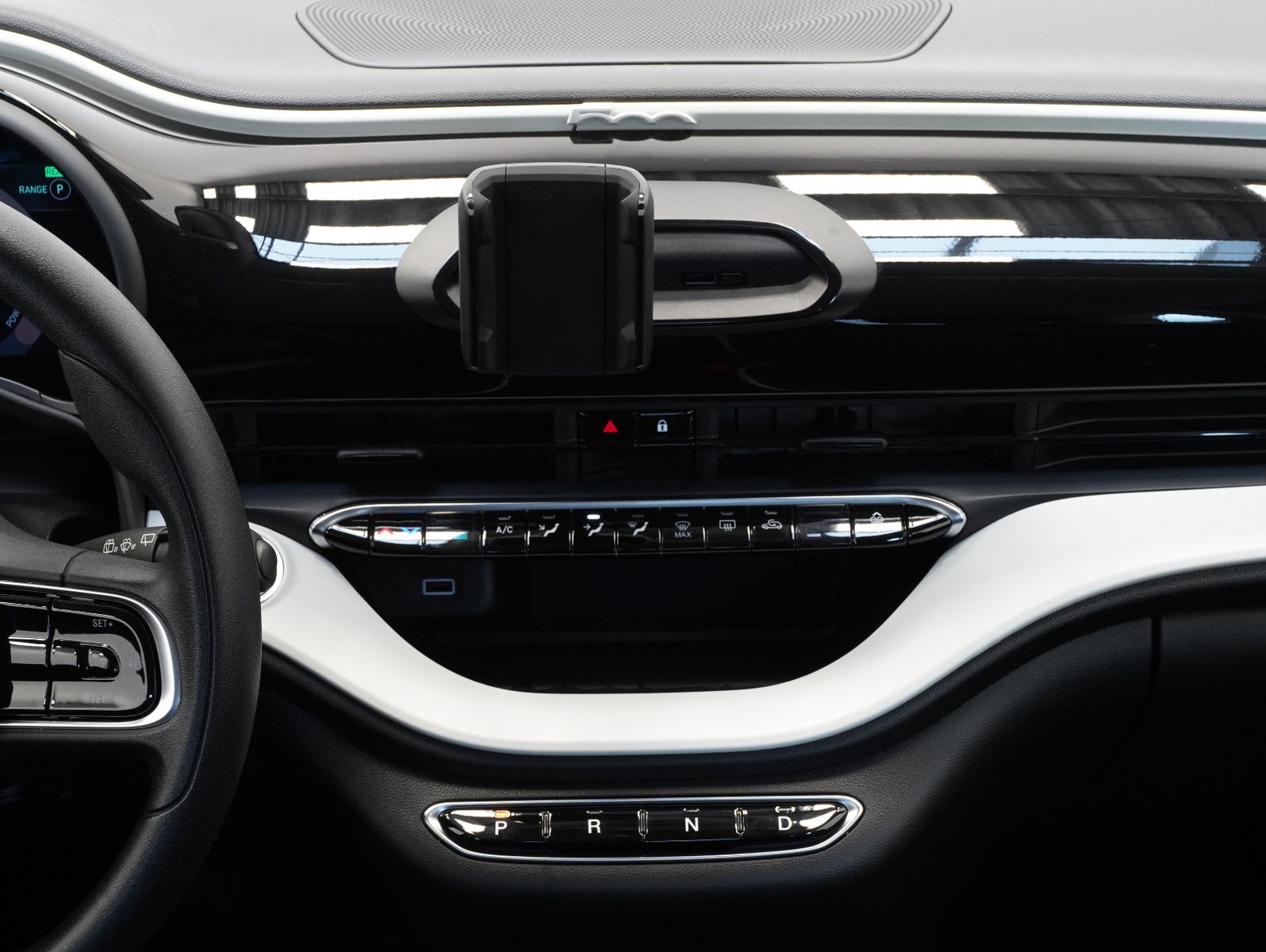 Fahrzeugabbildung Fiat 500e Action TEMPOMAT/DC-LADEN/SOH