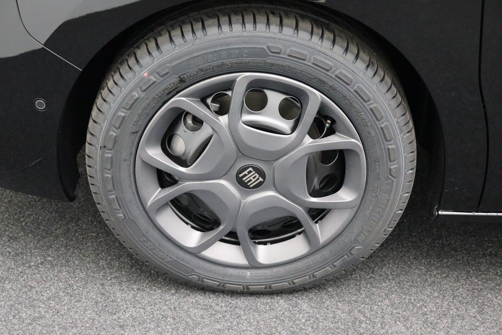 Fahrzeugabbildung Fiat Scudo L3 Multicab XL Diesel 180 AT