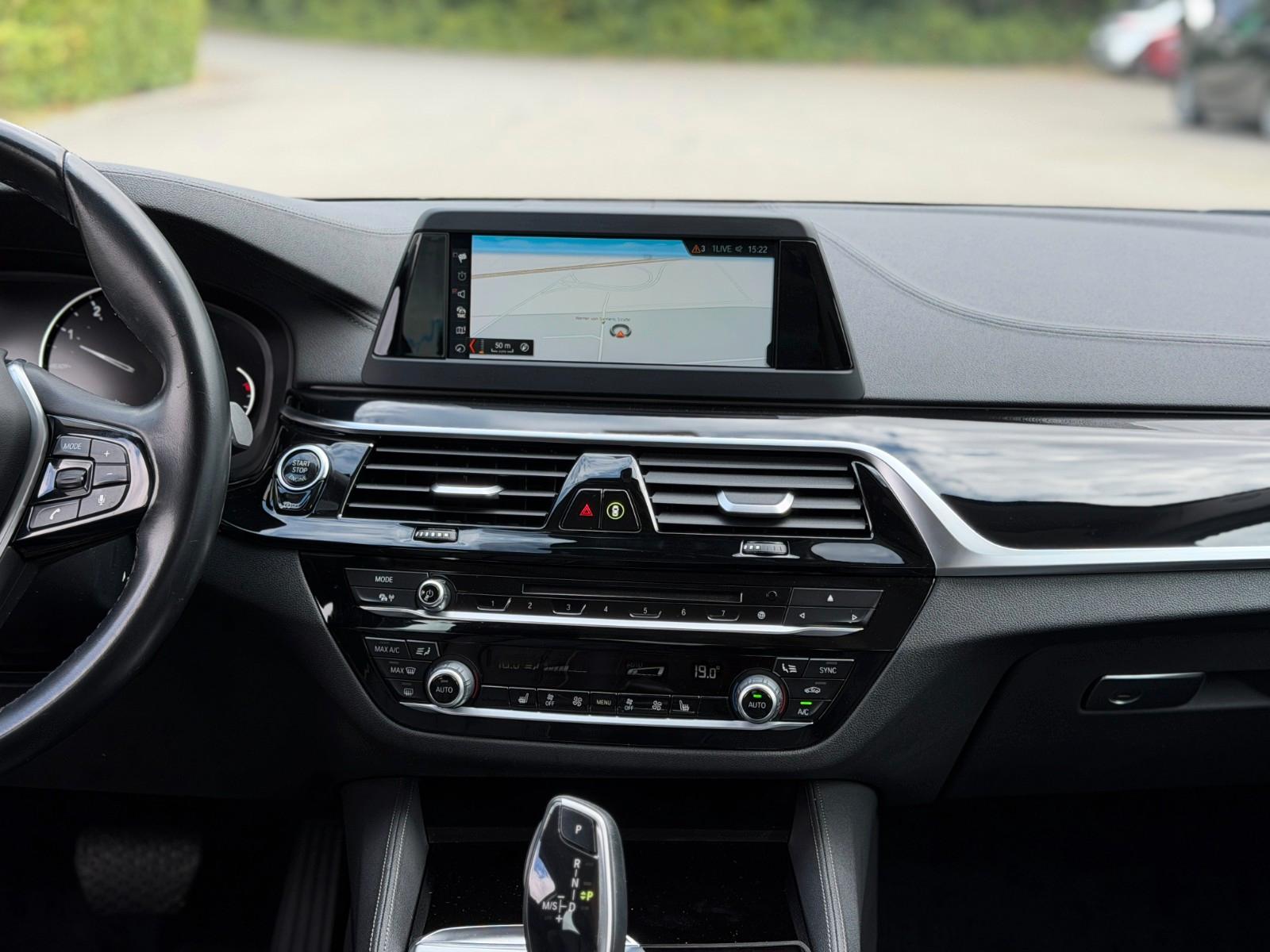 BMW 520 i 5 Limousine Luxury Line Garantie *Navi*LED