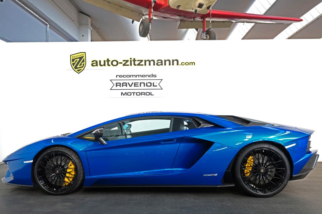 Image of Lamborghini Aventador