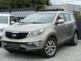 Kia Sportage Attract 2WD*AUTOMATIK*PANO*CAM*SHZ*LED - Kia in Braunschweig