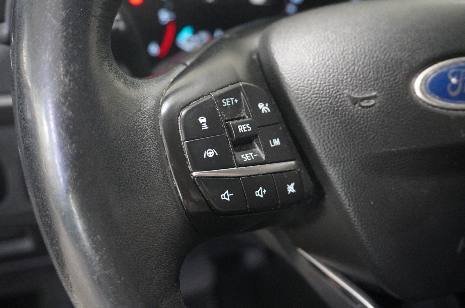 Fahrzeugabbildung Ford Focus Turnier 2.0D TITANIUM NAVI/LED/KAMERA/SHZ