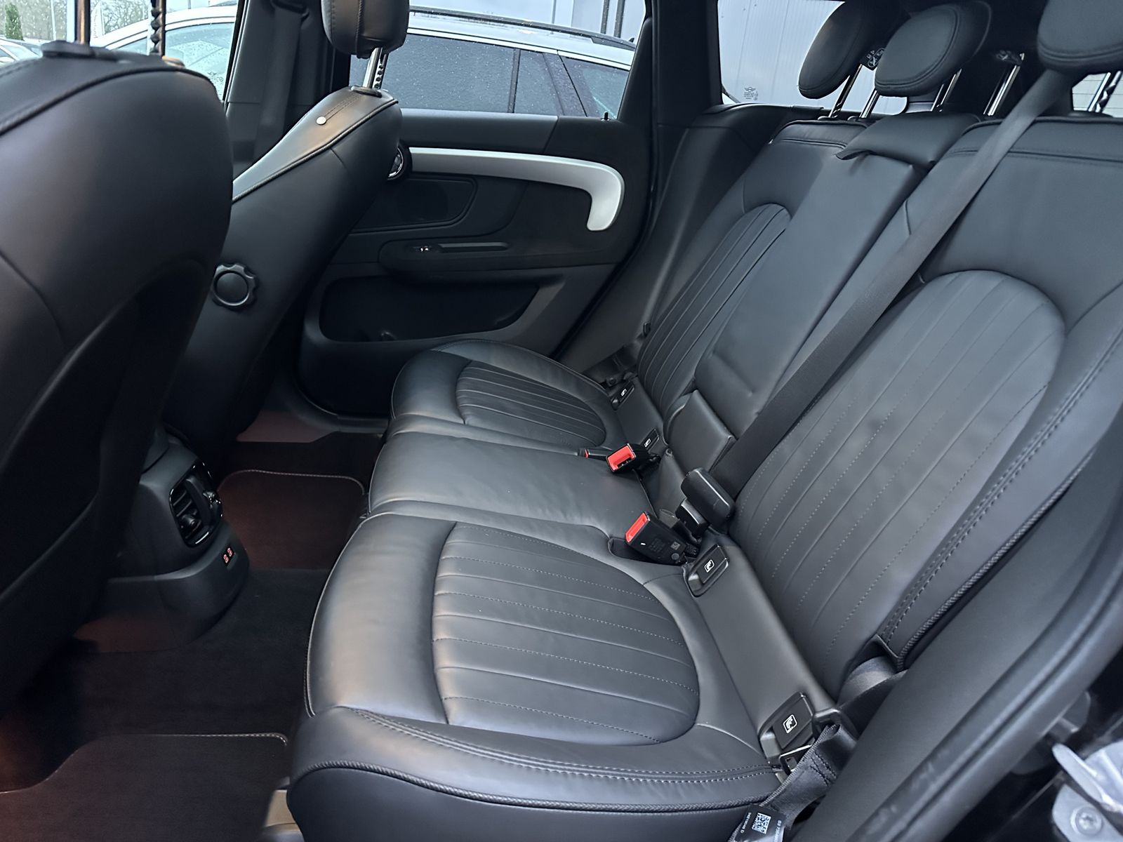 Fahrzeugabbildung MINI Cooper S Countryman All4 NAV+LED+PANO+KAM+18ZOLL