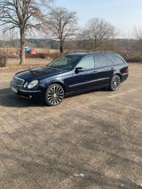 Mercedes-Benz E 500 4 Matic - gebrauchte Mercedes-Benz E 500 aus dem Jahr 2005