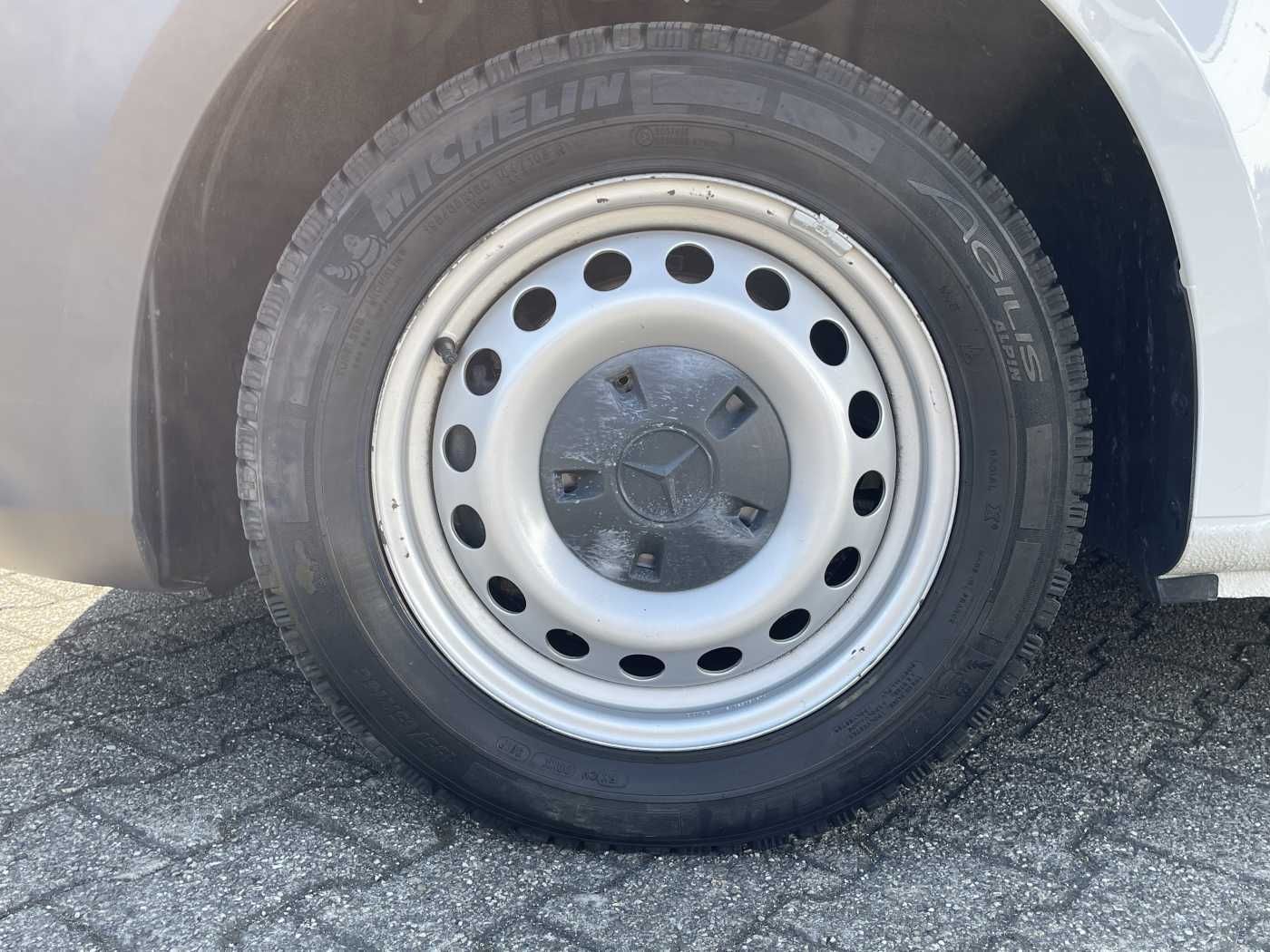 Fahrzeugabbildung Mercedes-Benz Vito 111 CDI Kasten Kompakt