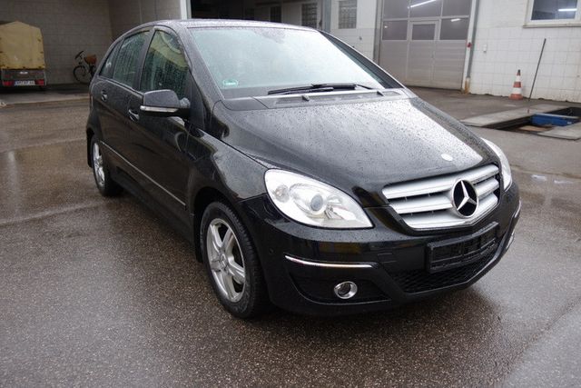 Mercedes-Benz B 200  Klasse  CDI Automatik AHK 8Fachbereift