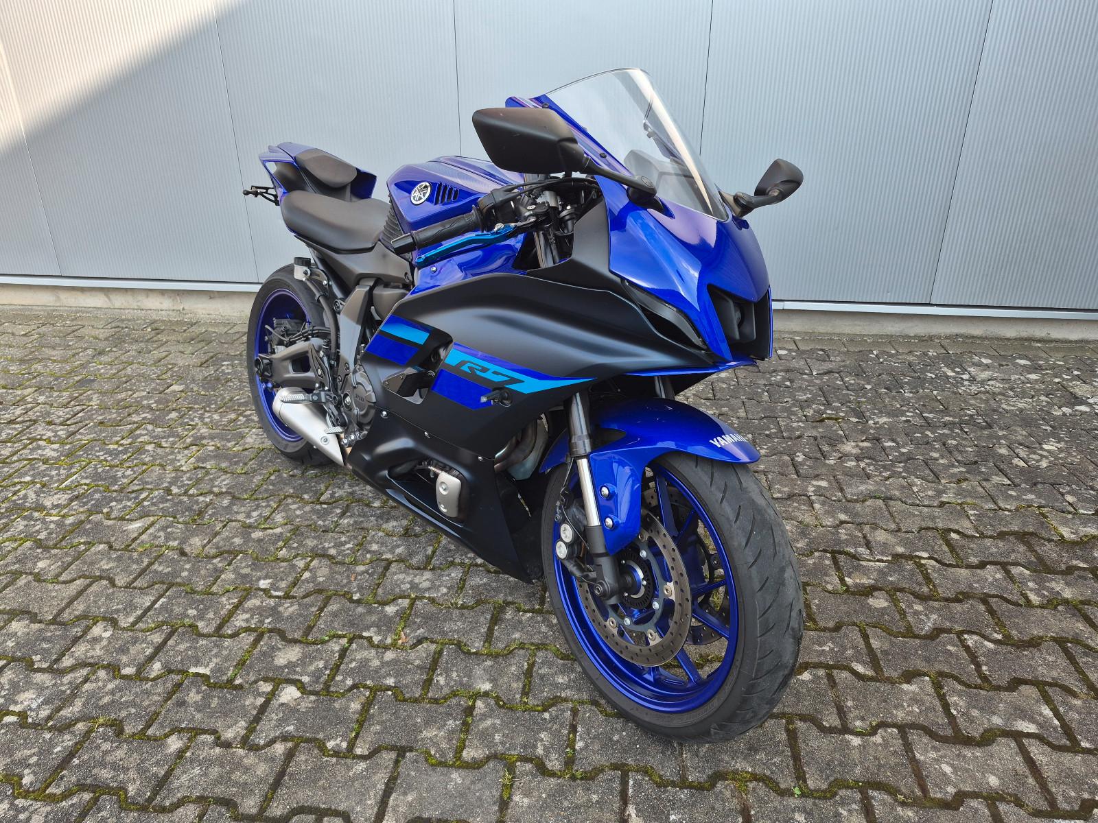 Yamaha R7 YZF690