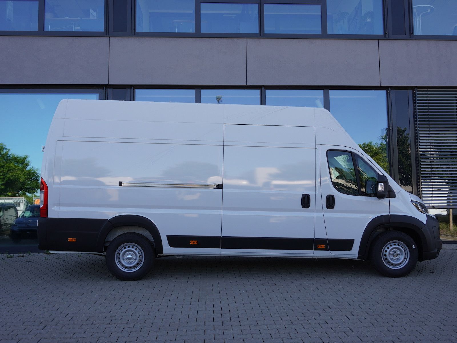 Fiat Ducato Maxi 35 L4H3 180 AT / Standheizung imagem 3