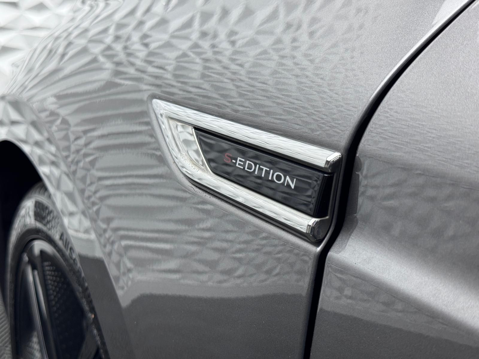 Fahrzeugabbildung Renault LIMITED BLUE dCi 200 EDC/ACC/BOSE/AHK/MASSAGE/DA