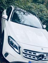 Mercedes-Benz GLA 180 - - Mercedes-Benz GLA 180: Privatanbieter