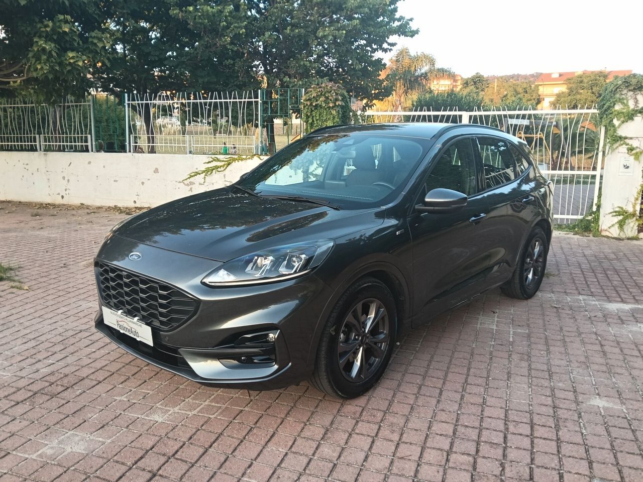 Ford Kuga 1.5 EcoBlue 120 CV 2WD ST-Line imagem 3