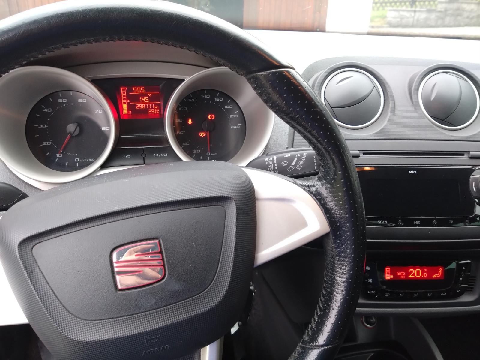 Seat Ibiza 2011 — photo 5
