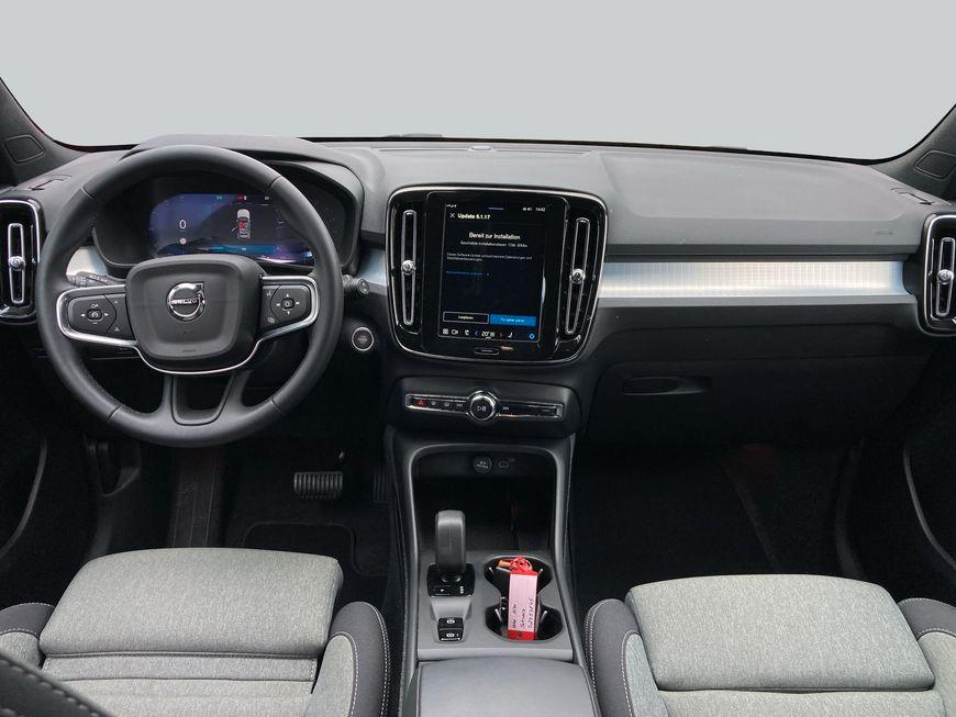 Volvo XC 40 B3 2WD Core +ANHÄNGERKUPPLUNG+LED+SHZ