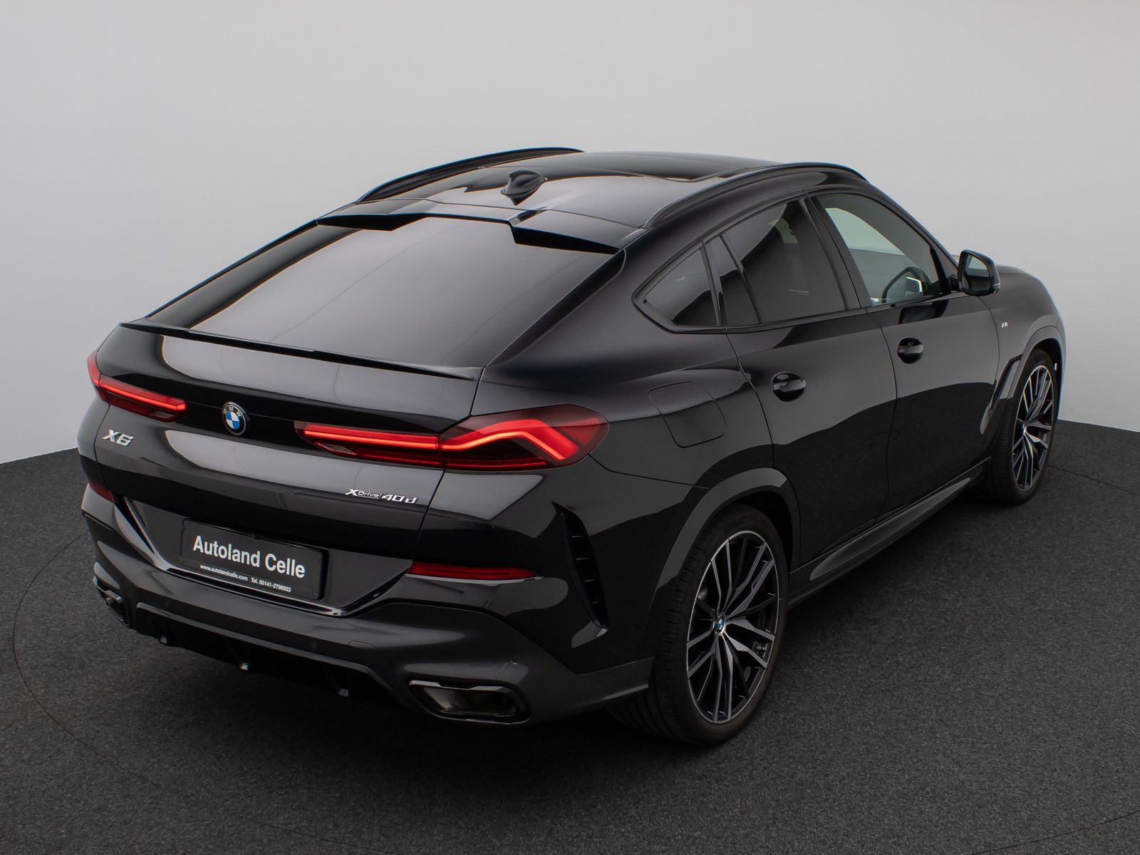 Fahrzeugabbildung BMW X6 xD40d M Sport Panorama 360°Laser HUD DAB H/K