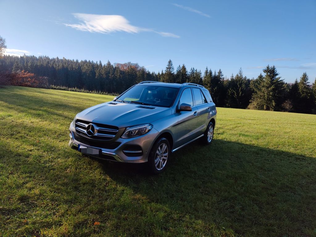 Image of Mercedes-Benz GLE 250