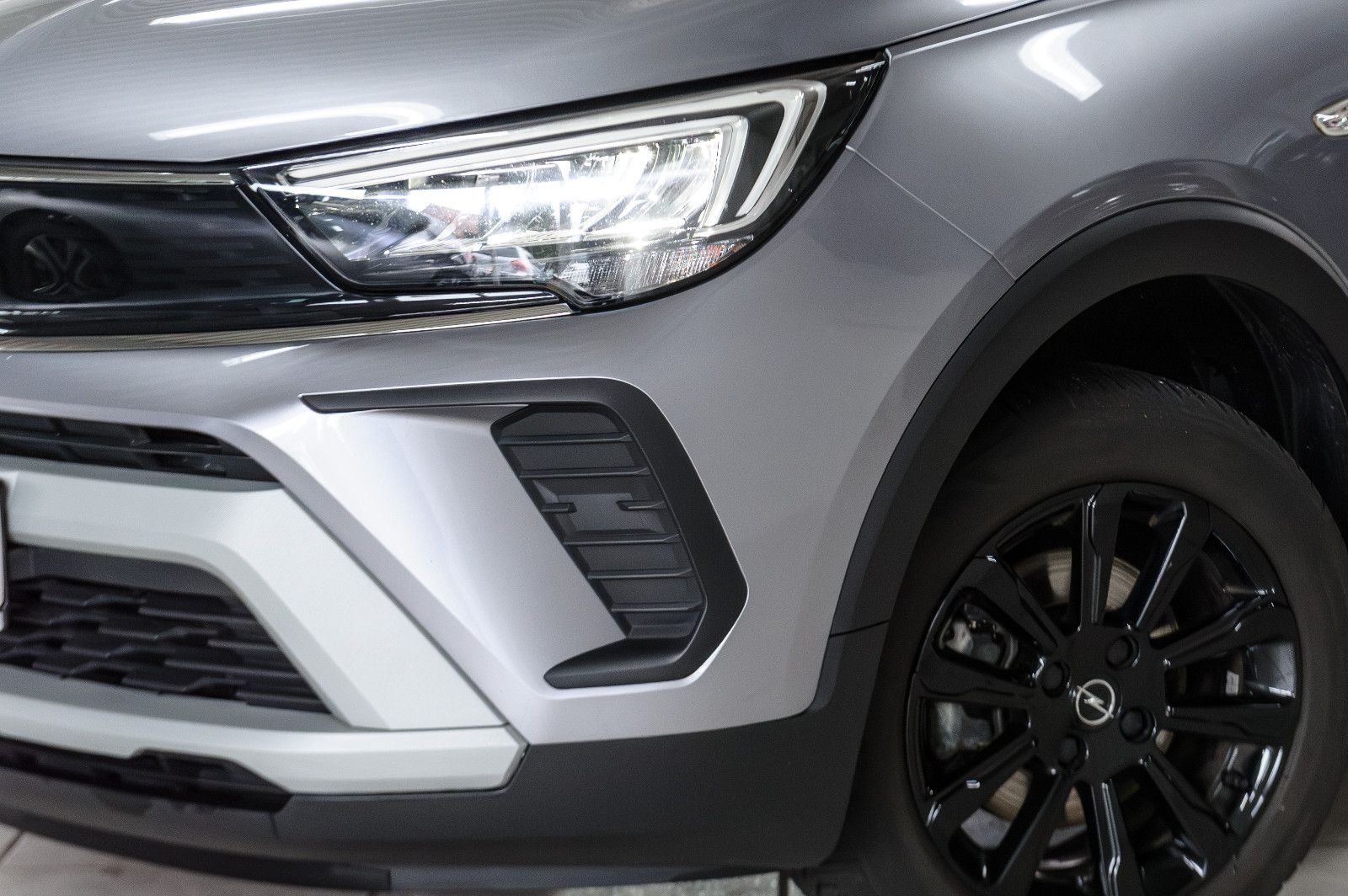 Fahrzeugabbildung Opel Crossland Elegance +LED +SHZ +Kamera