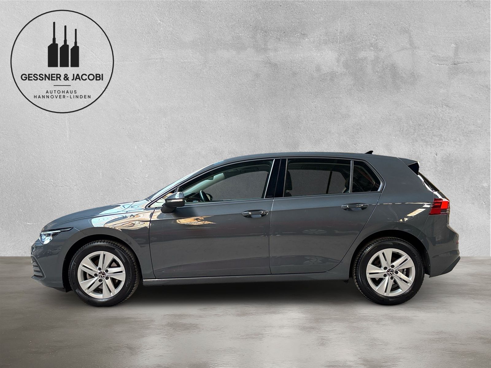 Fahrzeugabbildung Volkswagen Golf 1.0 eTSI Life ACC SHZ AppConnect
