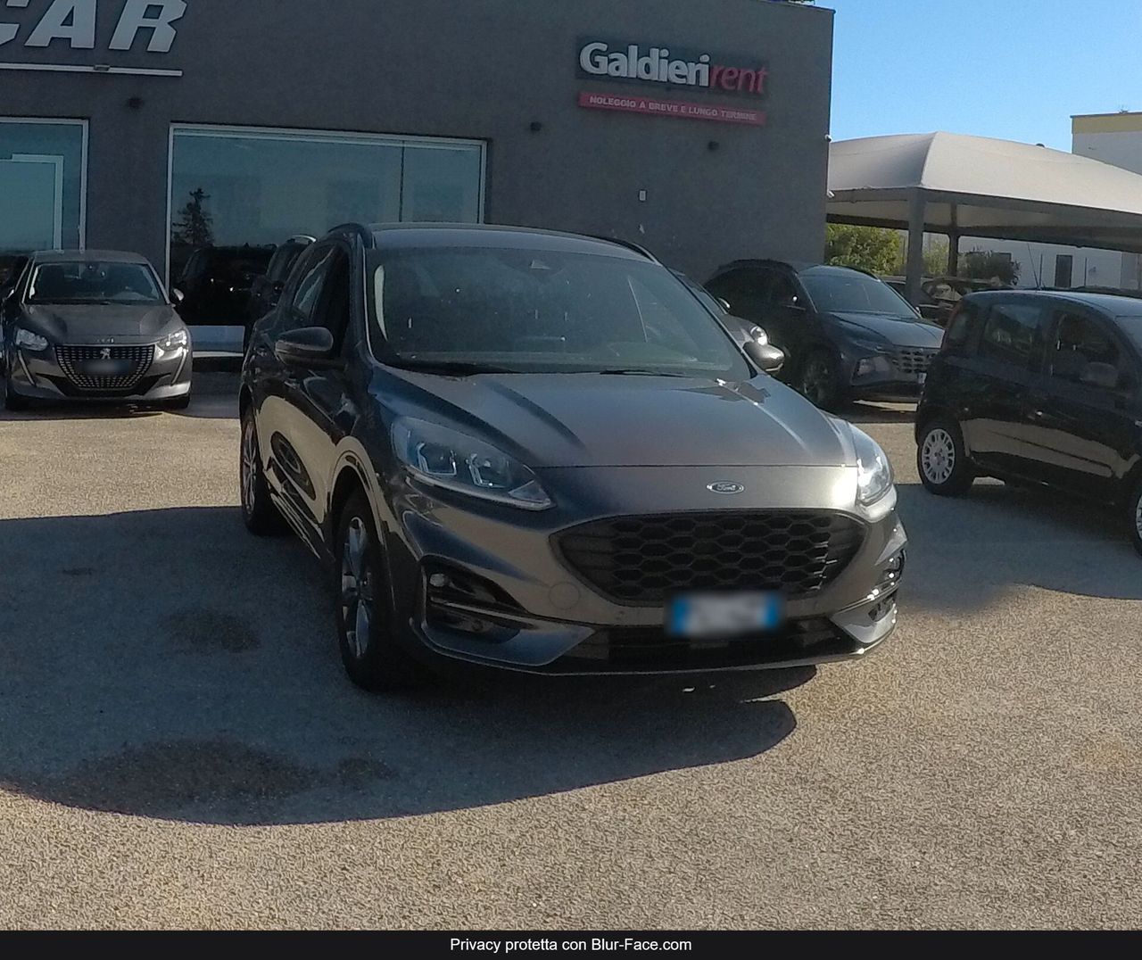 Ford Kuga 1.5 EcoBlue 120 CV aut. 2WD ST-Line imagem 2