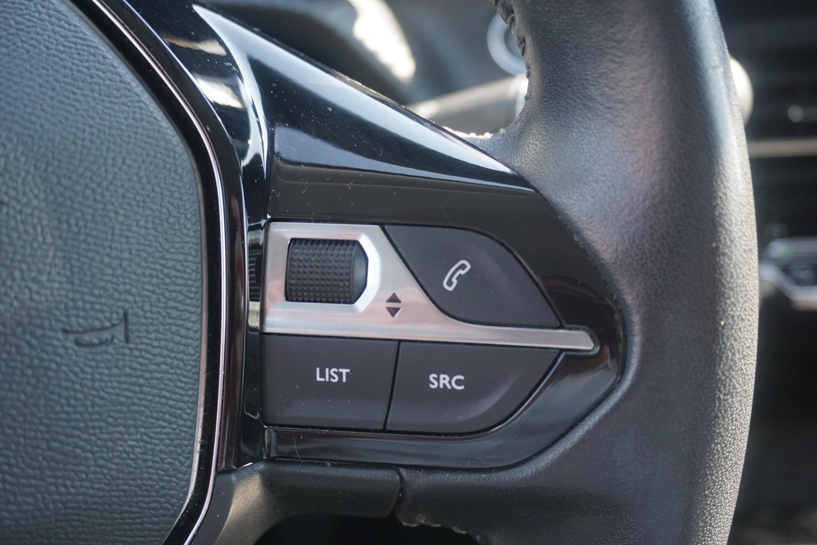 Peugeot 2008 1.2 PureTech Allure Pack LED Navi Kamera, миниатюра 19
