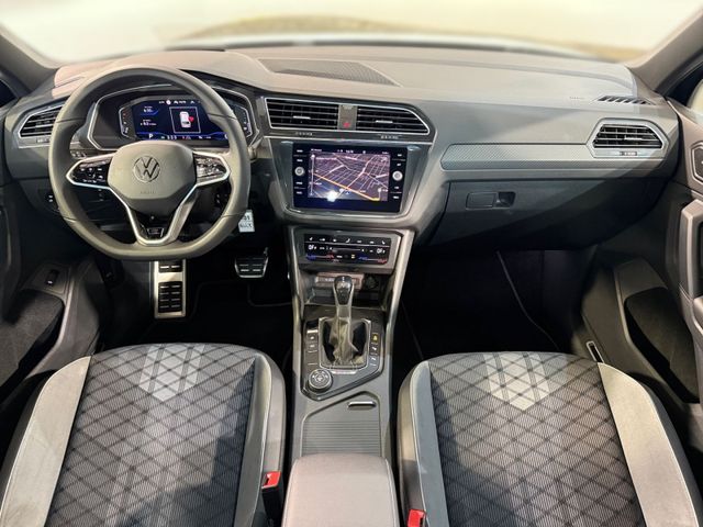 Tiguan 2.0 TDI DSG 4M R-LINE +IQ.LIGHT+PANO+HUD+