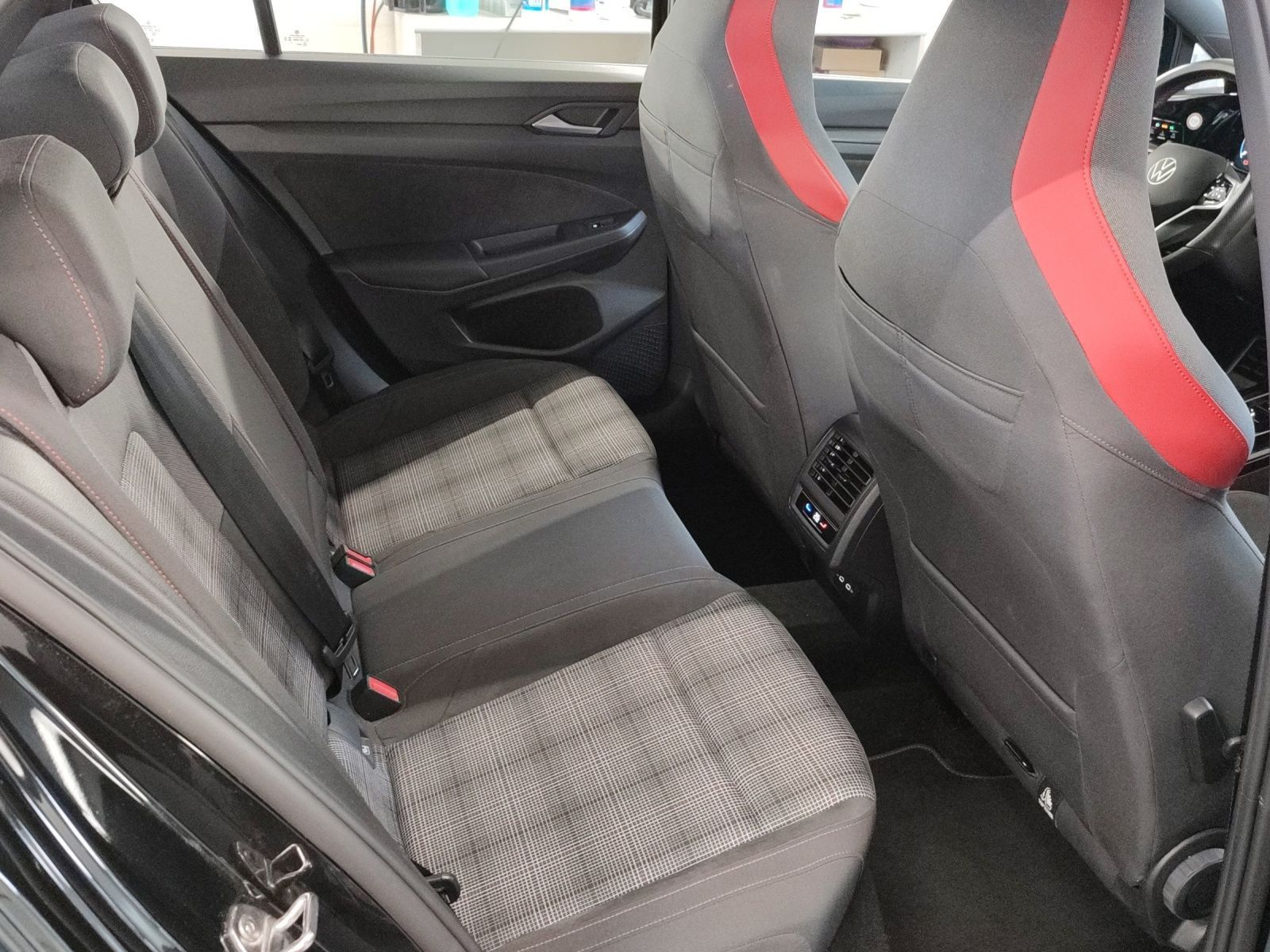 Volkswagen Golf - Bild 18