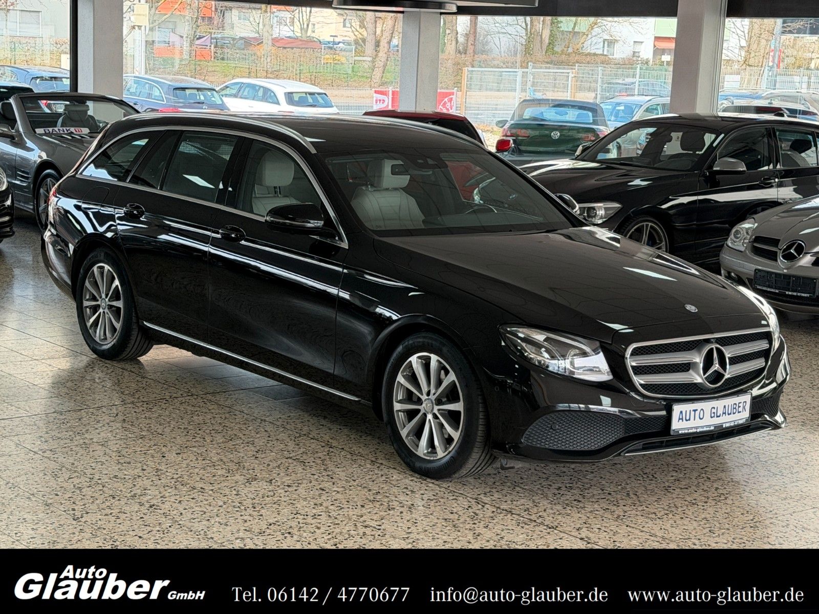 MERCEDES-BENZ E 200 T/LED/Burmester/Navi/Leder/PTS/360°/1.Hand