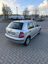 Skoda Fabia 1.4 16V // TÜV 02/2028// Automatik  - Skoda Fabia: 16v