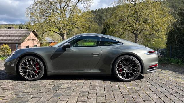 Porsche 992 Carrera 4S Coupé 18 Wege/Pano/Hecklenkung