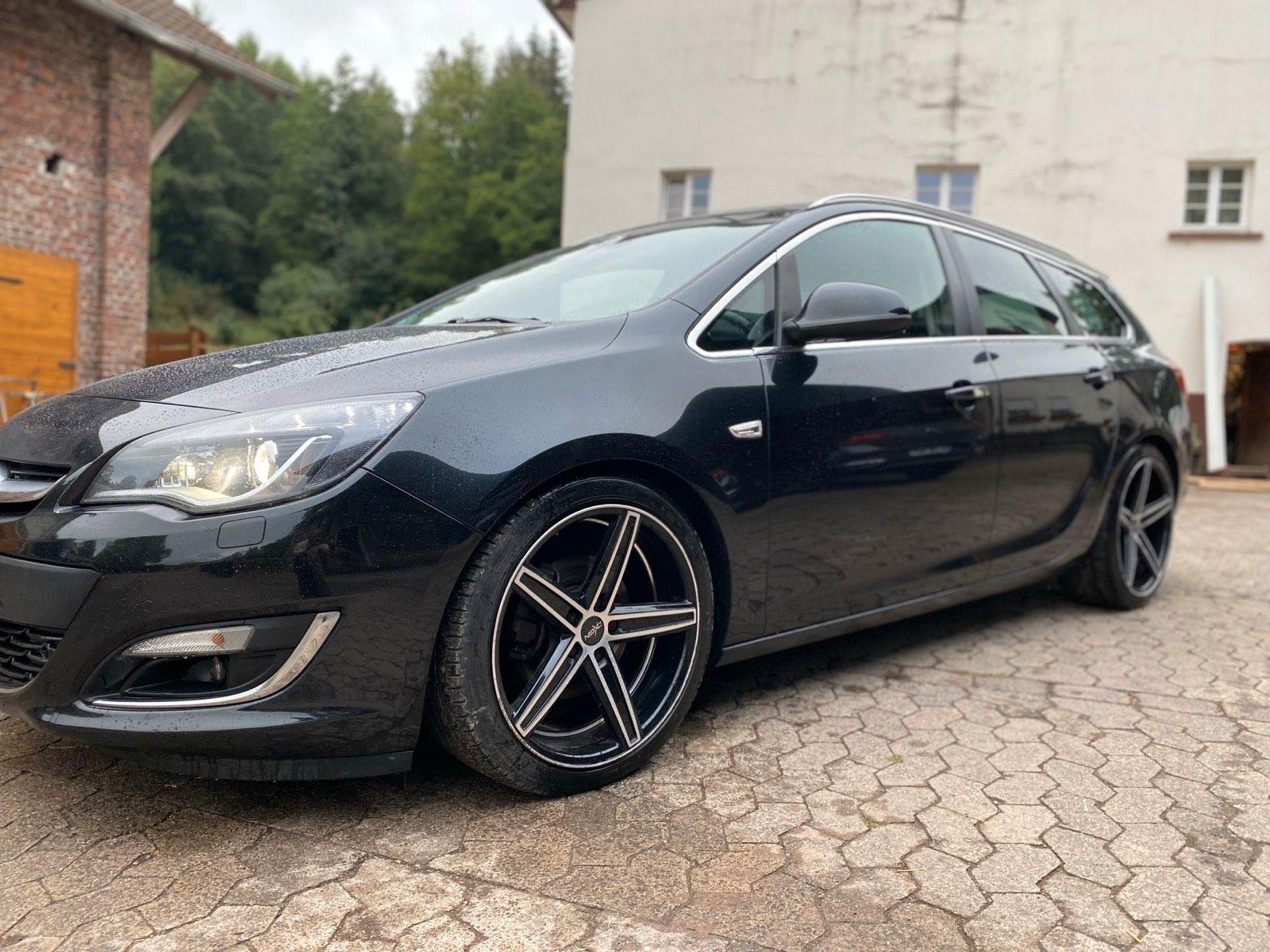 Opel Astra, 2013
