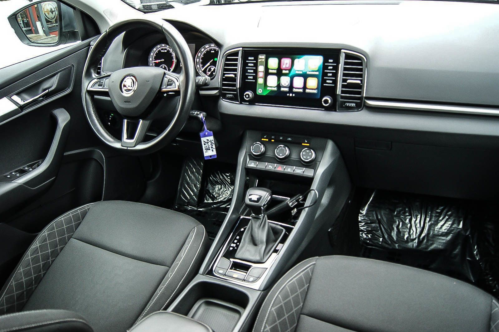 Fahrzeugabbildung SKODA Karoq 16TDI DSG Ambition ANHÄNGERKUPPLUNG 1.HAND