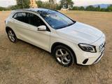 Mercedes-Benz GLA 250 4MATIC DCT - - Mercedes-Benz GLA-Class: Von Privat