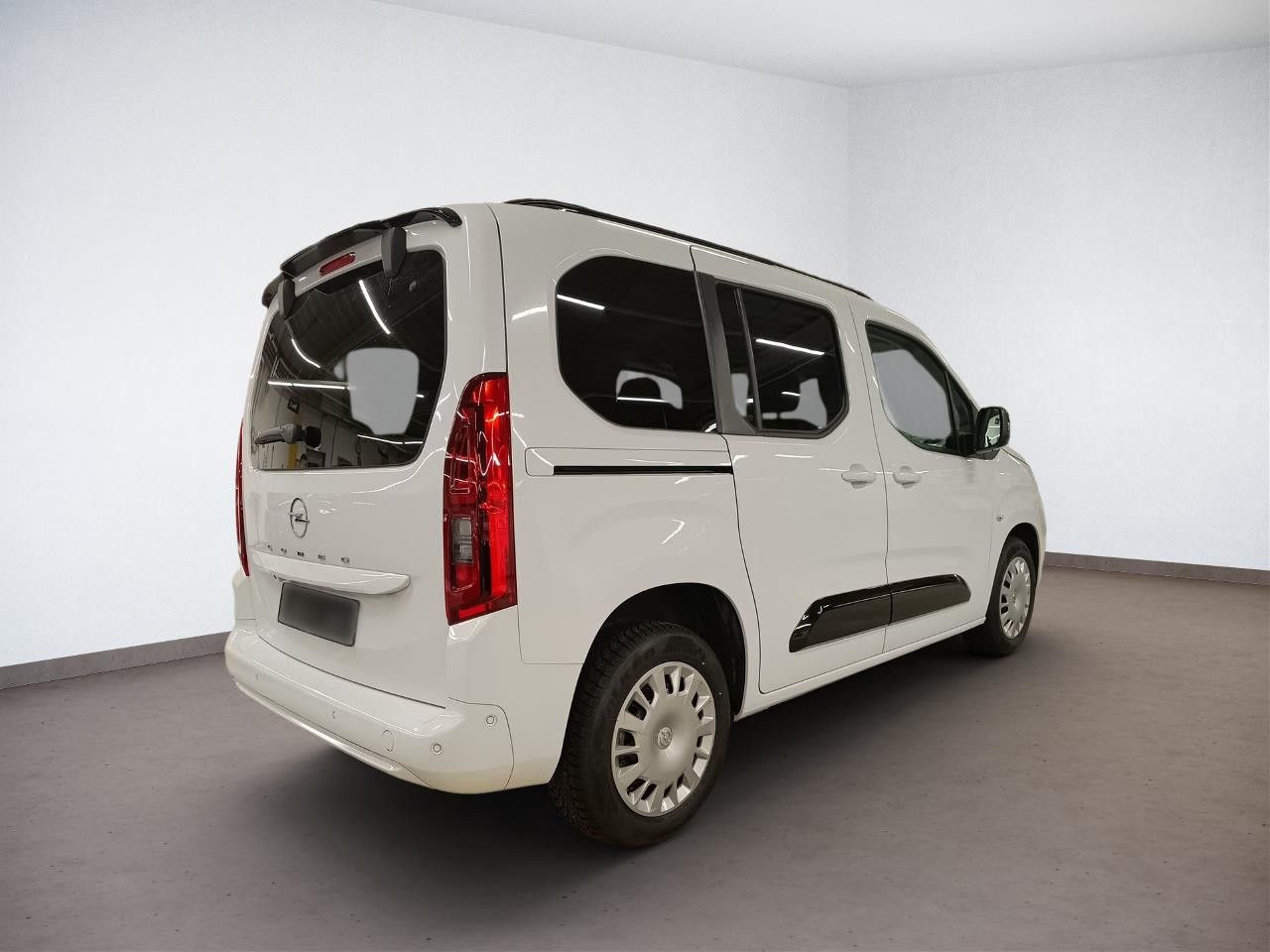 Fahrzeugabbildung Opel Combo Life E 1.5 Diesel Automatik