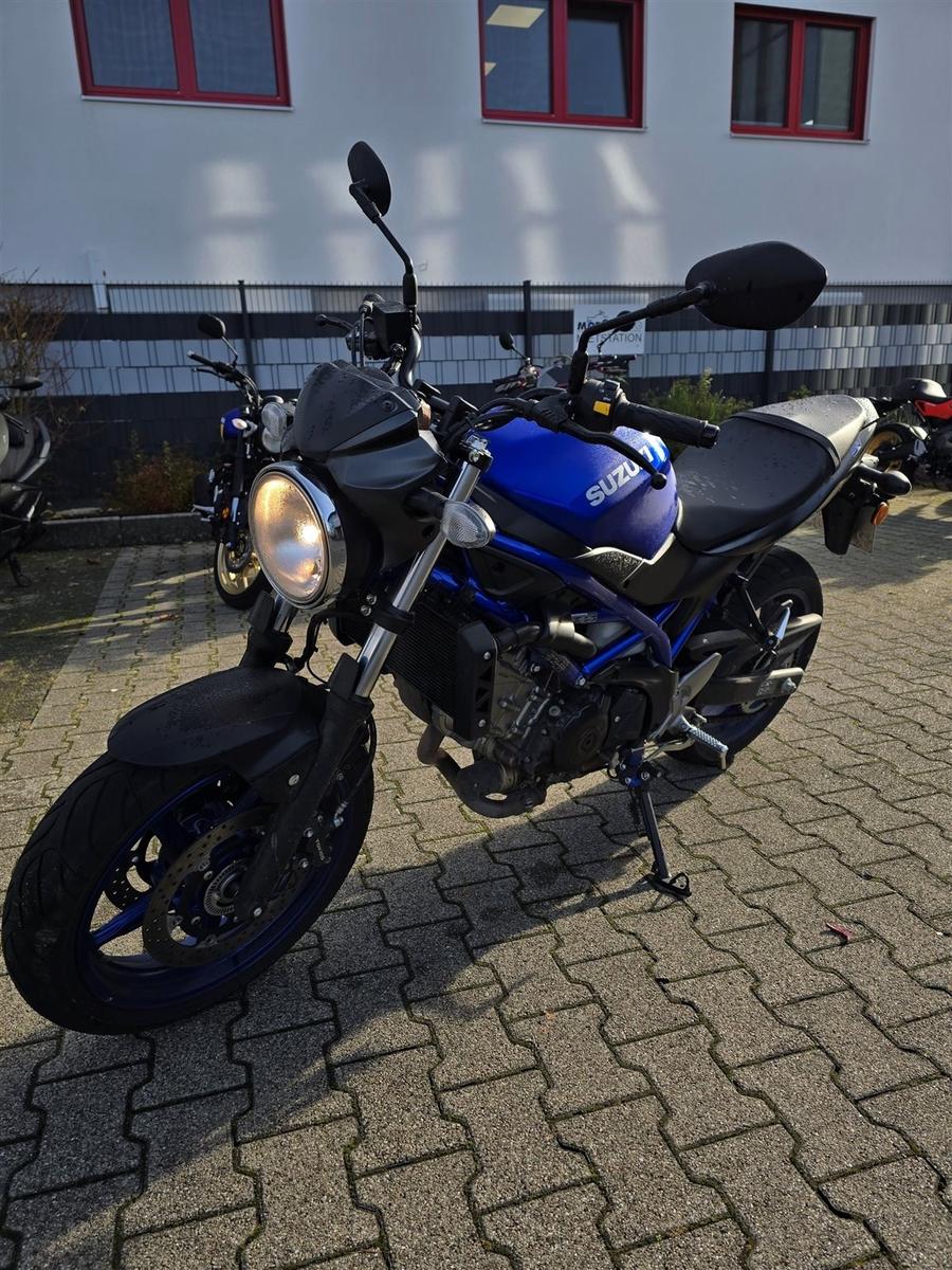 Suzuki SV650 Demo