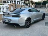 Chevrolet Camaro 2.0 I4 TURBO Sport AT Stage 2 400cv - Chevrolet Camaro Sport mit Benzin-Antrieb