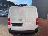 Opel Vivaro Kasten - weiße Opel Vivaro