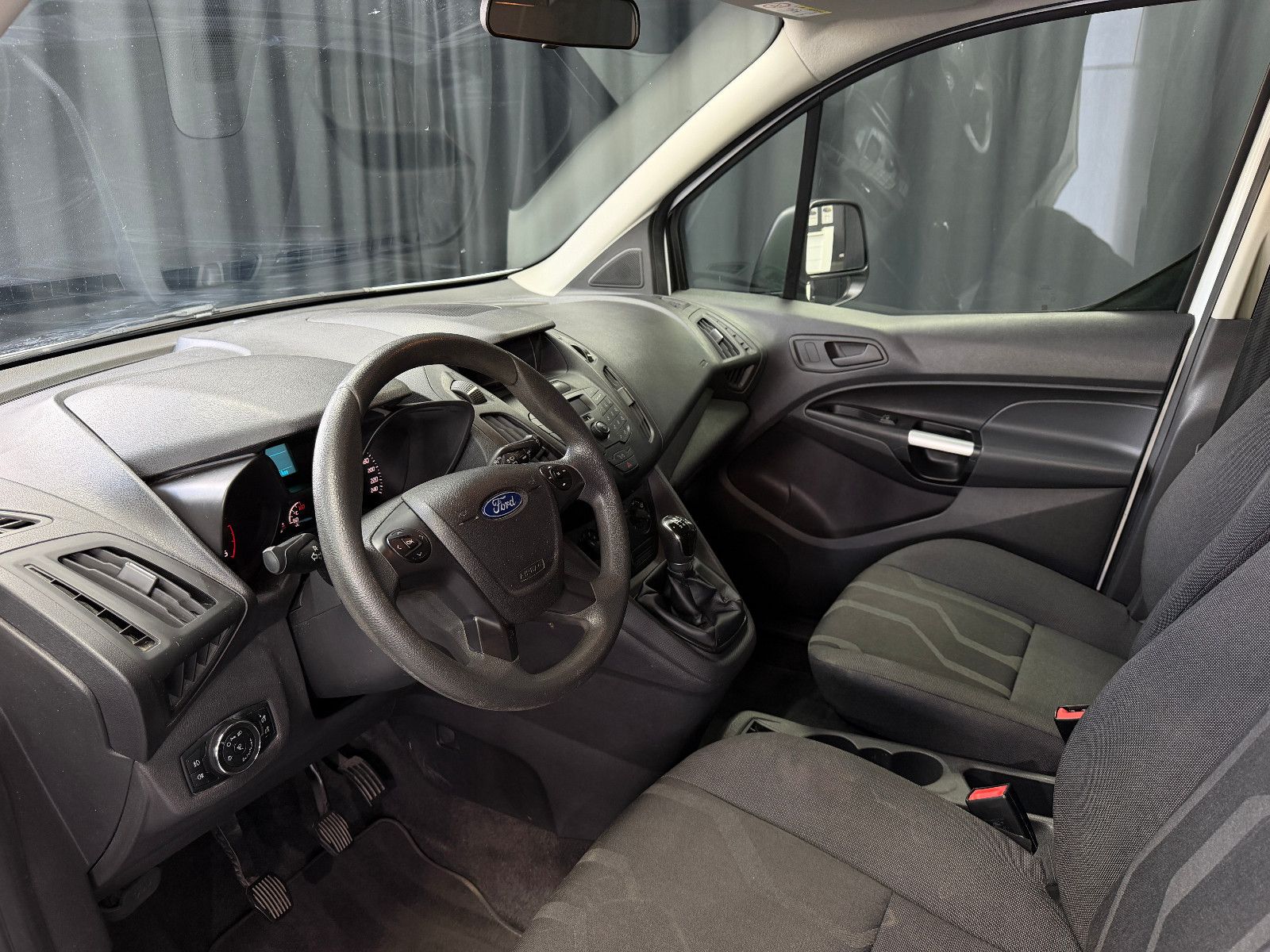Fahrzeugabbildung Ford Tourneo Connect Trend|KLIMA|PDC