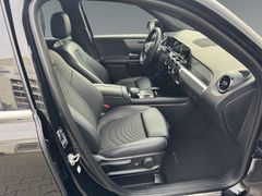 Fahrzeugabbildung Mercedes-Benz GLB 220 d Navi Leder LED AHK ACC 1.Hand