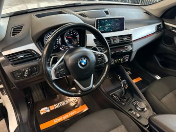BMW X1 xDrive 20 d *HeadUp*Pano*AHK*Kamera*