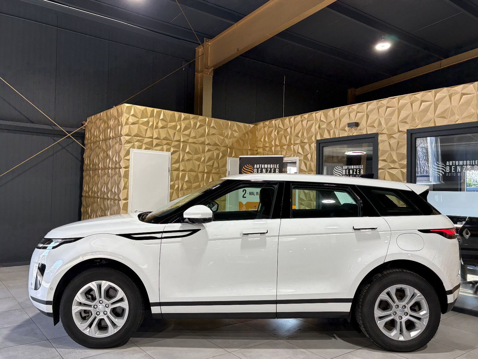Fahrzeugabbildung Land Rover Range Rover Evoque S Hybrid/P300/360°/APPLE/NAVI