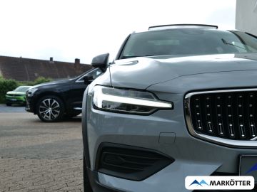Volvo V60 Cross Country - 4