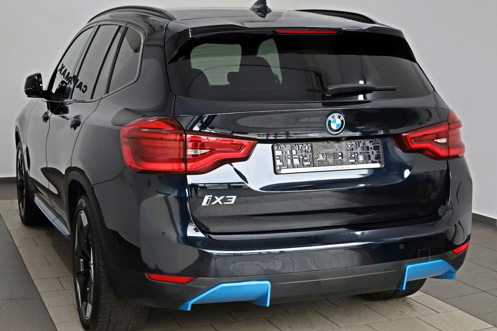 Fahrzeugabbildung BMW iX3 Impressive,Leder,Navi,360Kam,HeadUp,Panorama