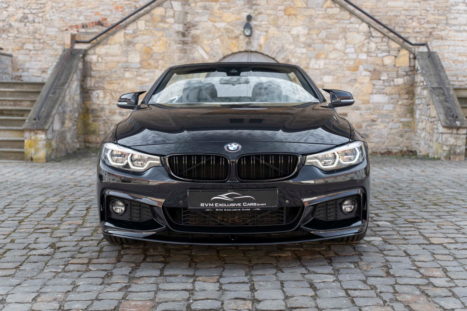 Fahrzeugabbildung BMW 430I Kabrio M-Performance H&K LED HUD CARBON KAM