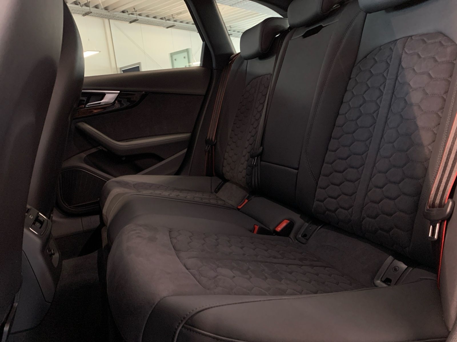 Audi RS4 - Bild 10
