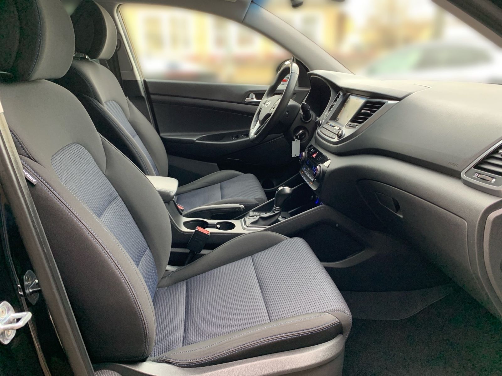 Fahrzeugabbildung Hyundai TUCSON 1.6 Turbo 7-DCT Advantage 4WD AHK